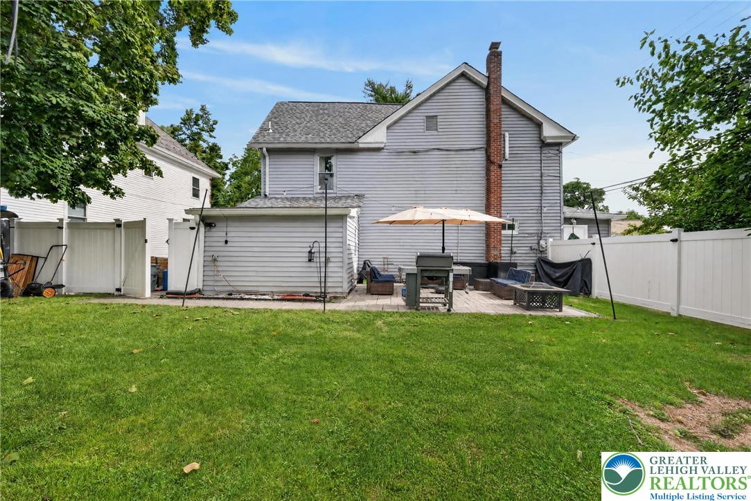 903 Seneca Street Property Photo 33