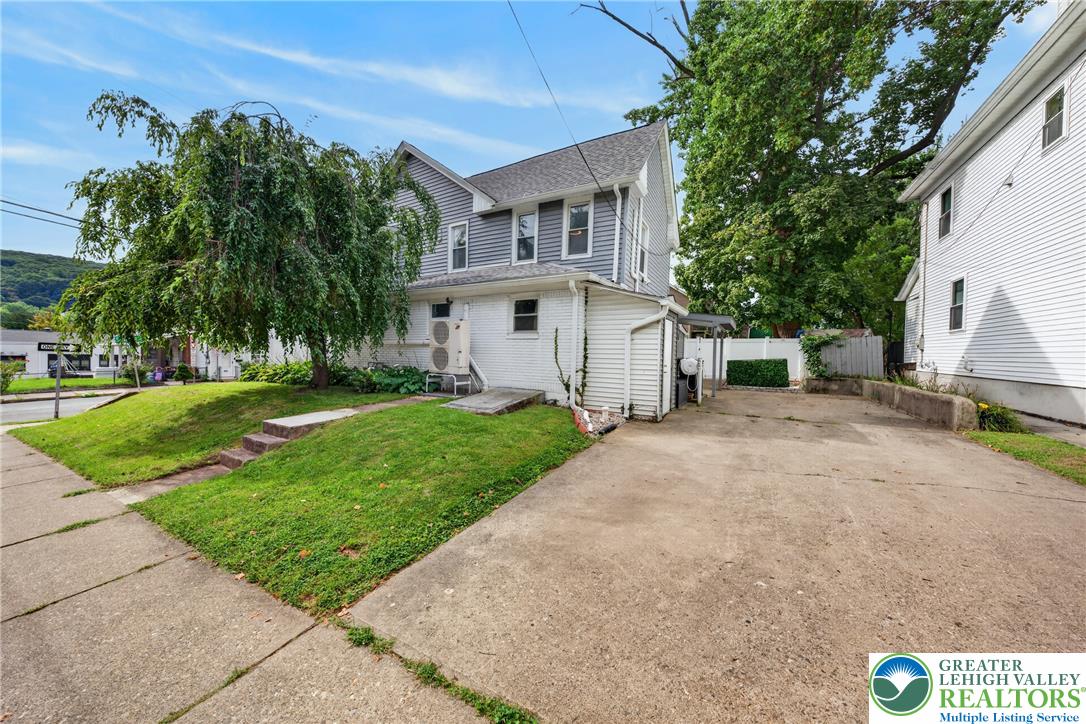 903 Seneca Street Property Photo 34