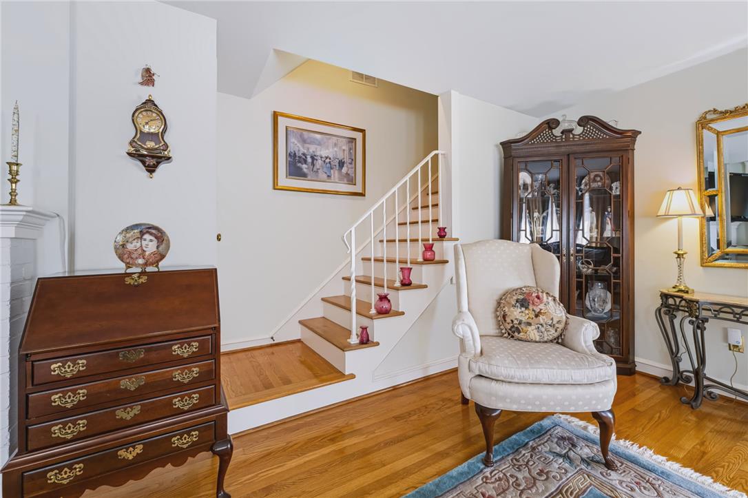 203 Vine Street Property Photo 7
