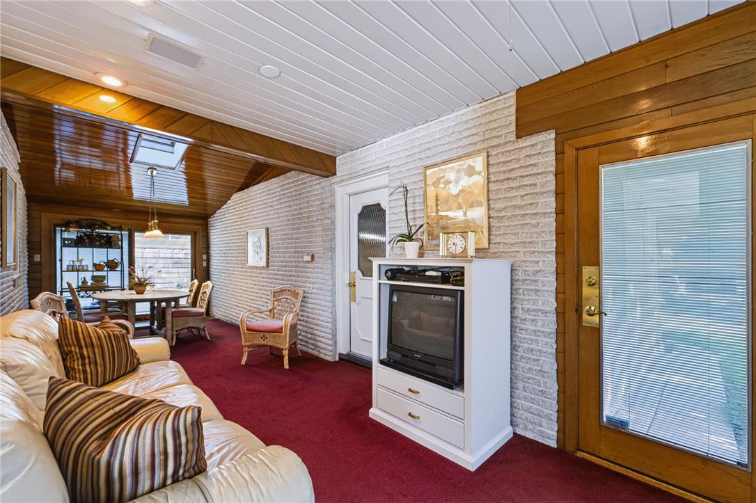 203 Vine Street Property Photo 14