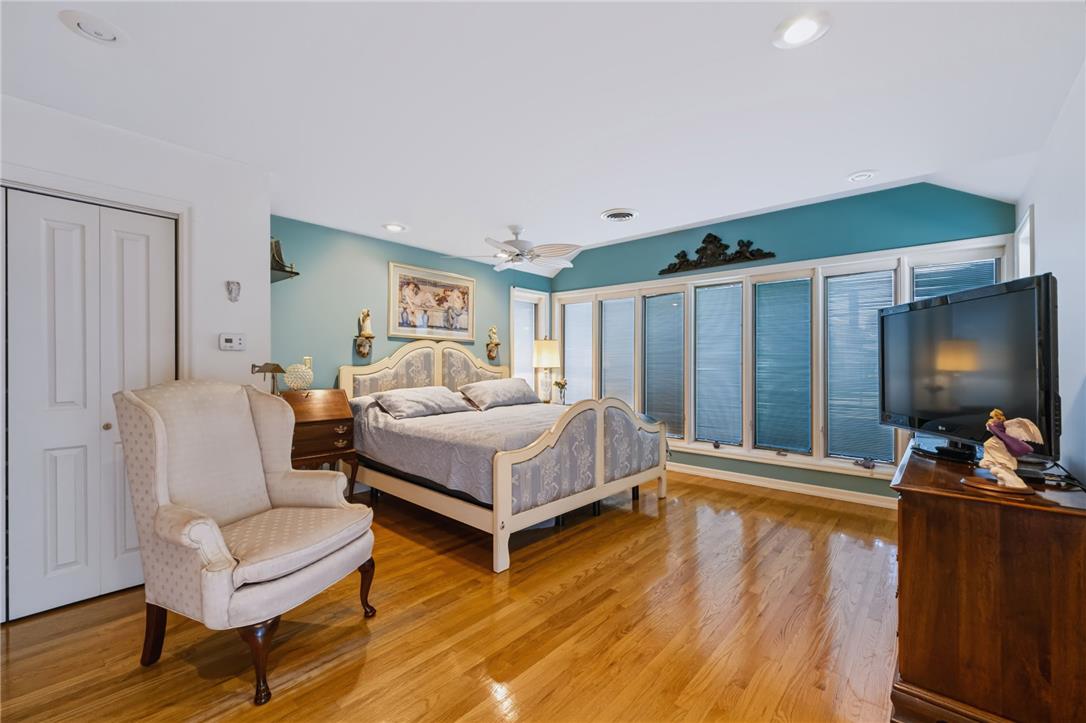 203 Vine Street Property Photo 17
