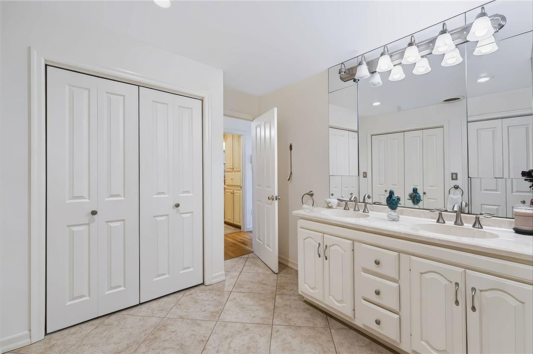 203 Vine Street Property Photo 21