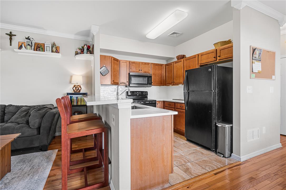 1537 Crest Park Court Property Photo 11