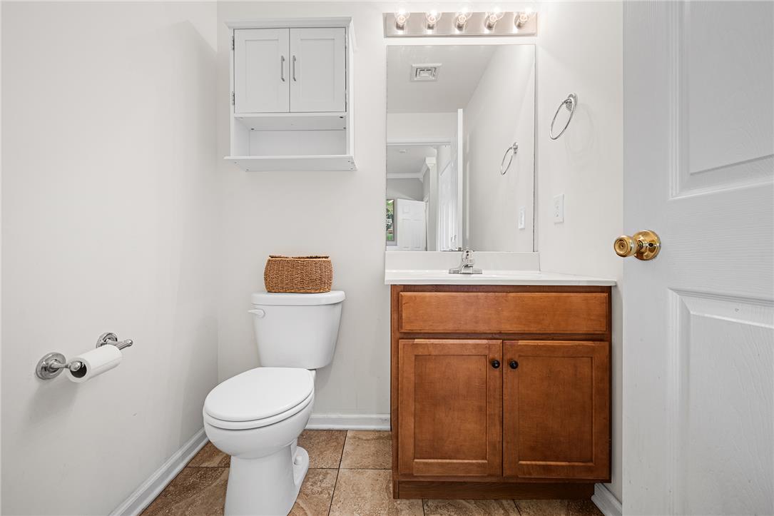 1537 Crest Park Court Property Photo 13