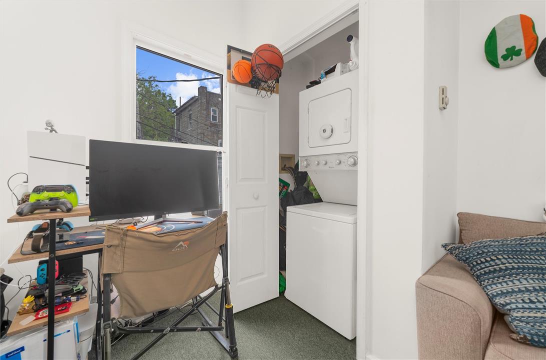342 Main Property Photo 14