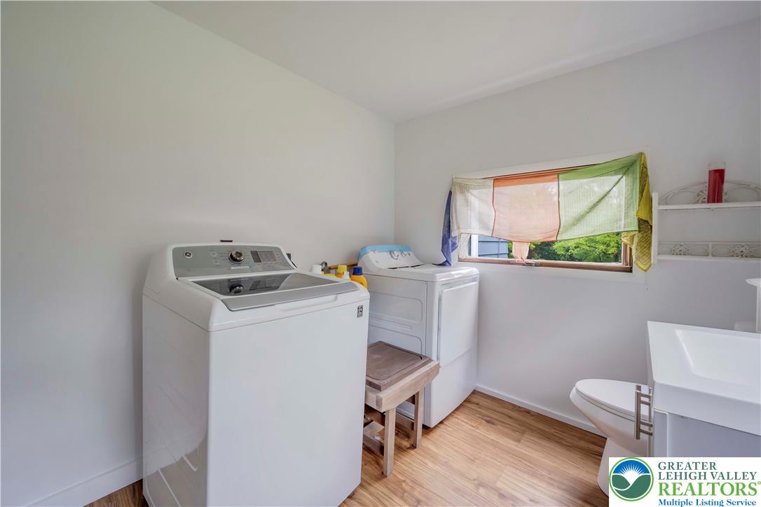 5250 Milford Road Property Photo 15