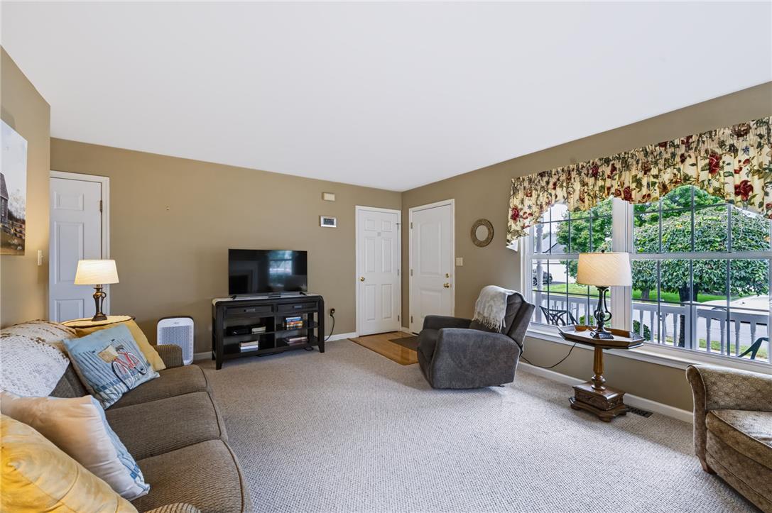 2603 Fieldview Drive Property Photo 4