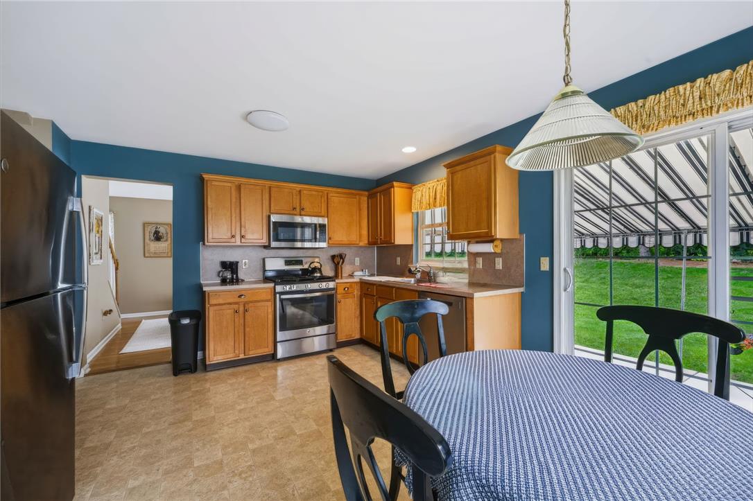2603 Fieldview Drive Property Photo 8