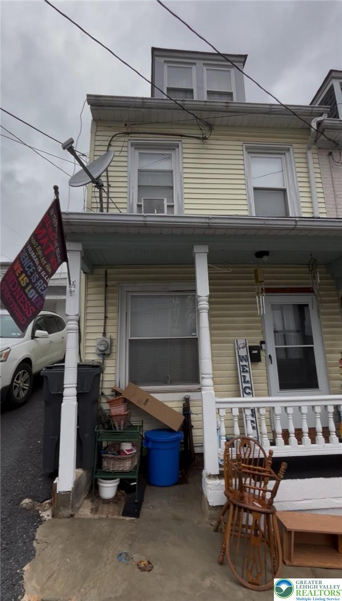 677 Sassafras Street Property Photo 1