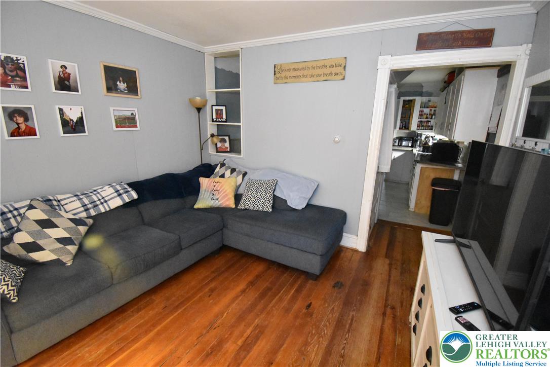 677 Sassafras Street Property Photo 3
