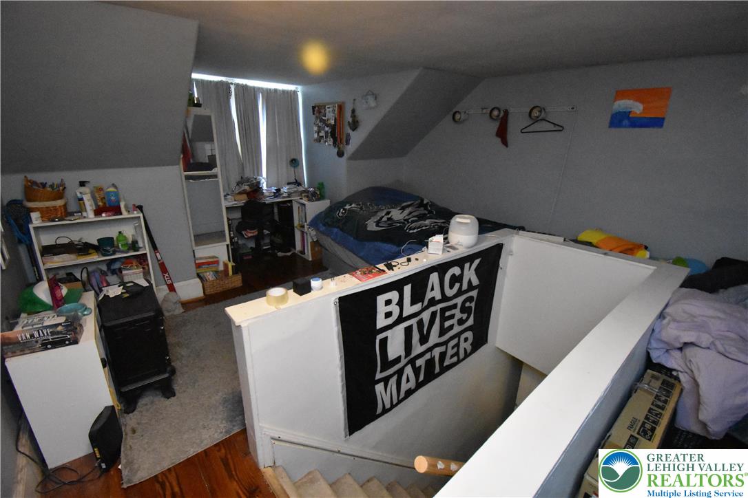 677 Sassafras Street Property Photo 13