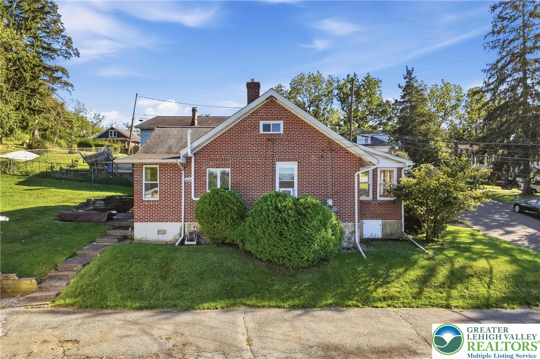 626 Scholl Avenue Property Photo 2