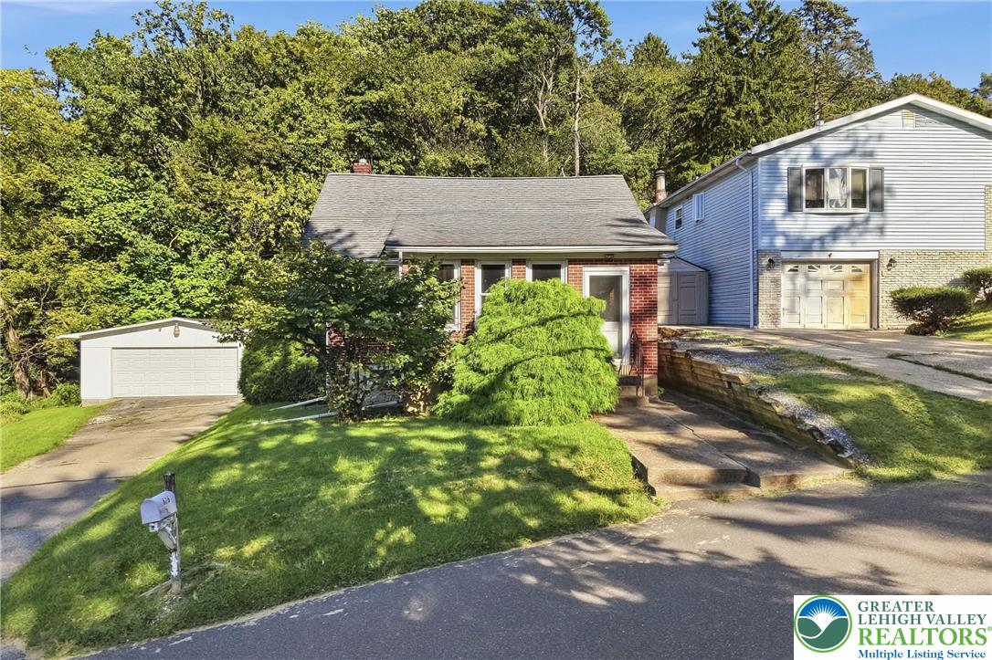626 Scholl Avenue Property Photo 3