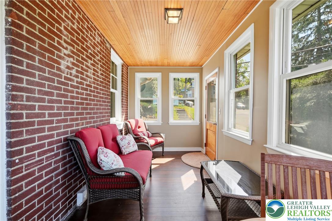 626 Scholl Avenue Property Photo 15