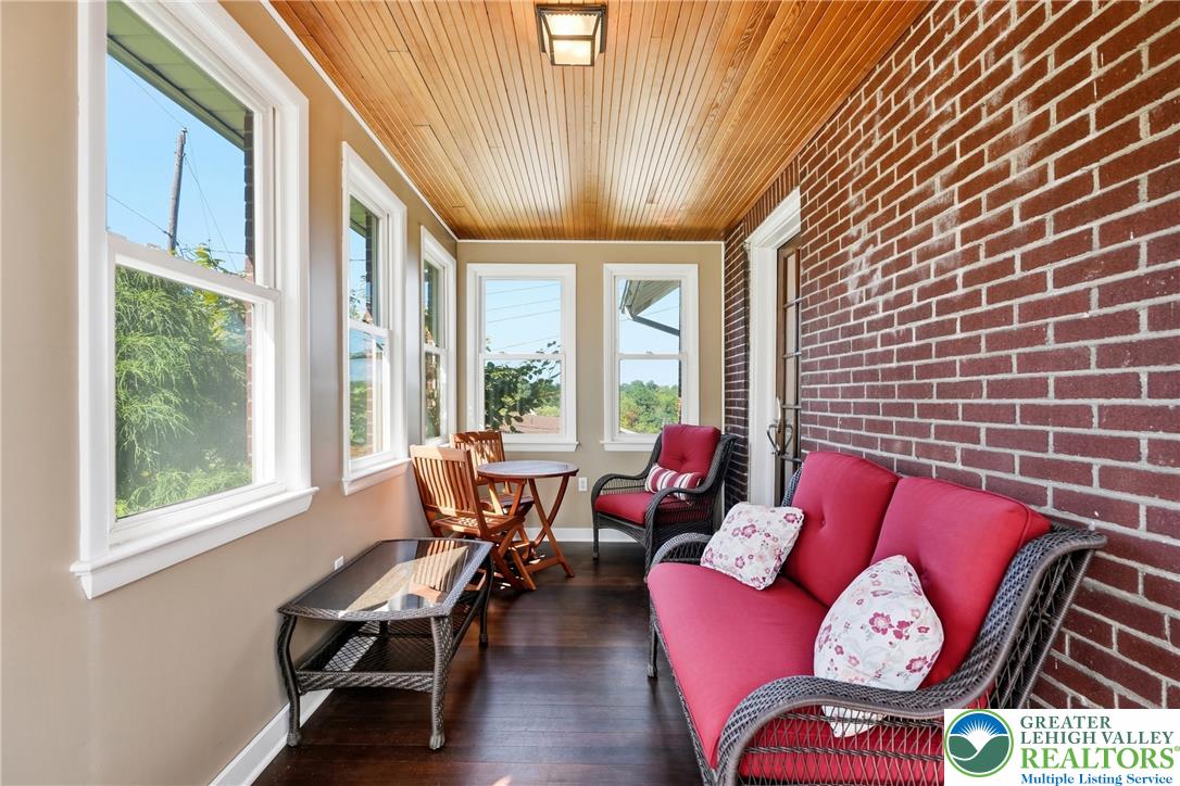 626 Scholl Avenue Property Photo 16
