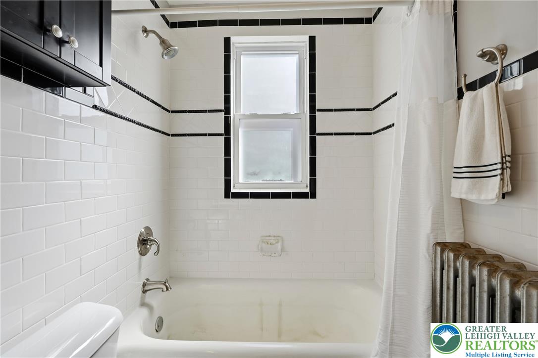 626 Scholl Avenue Property Photo 24