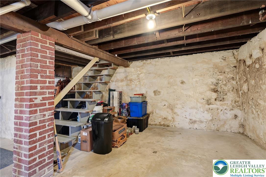 626 Scholl Avenue Property Photo 28