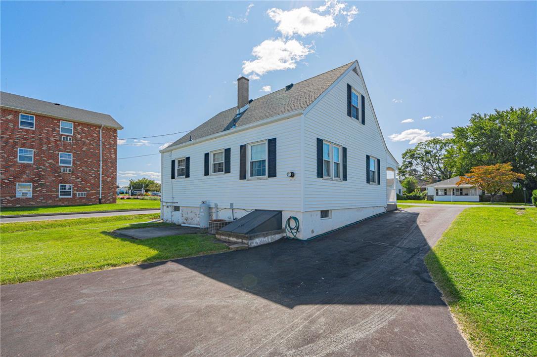 1147 East Congress Street Property Photo 32