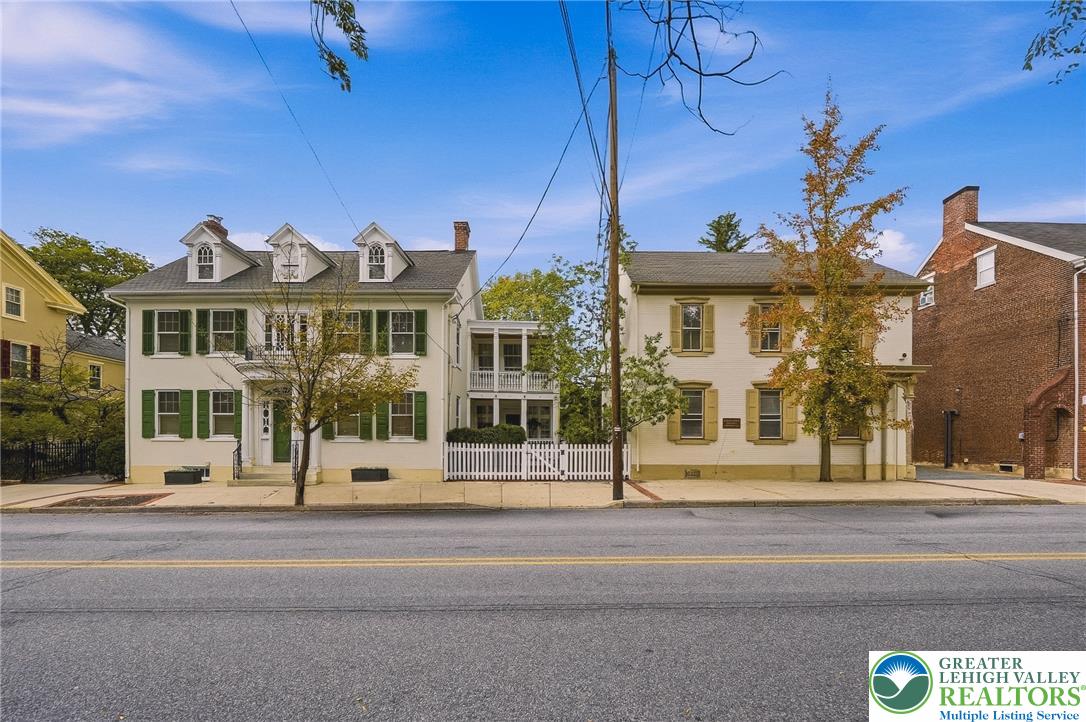 14 West Market Street Property Photo 3