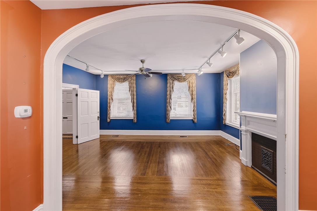 14 West Market Street Property Photo 6