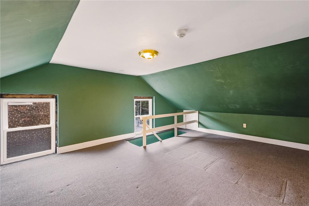 14 West Market Street Property Photo 23