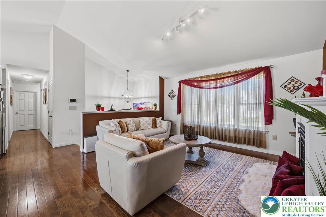 1705 2nd Street Property Photo 4