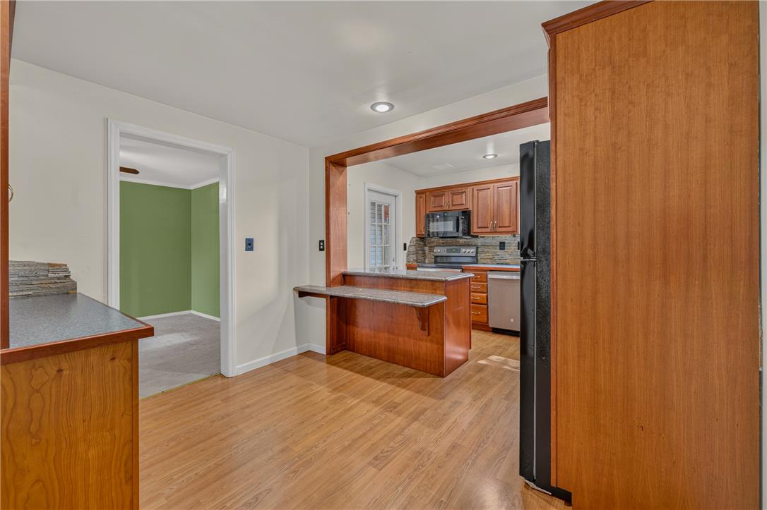 1506 Liberator Avenue Property Photo 18
