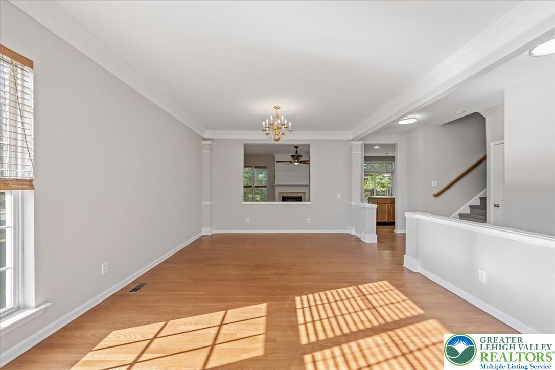1884 Emerald Drive Property Photo 8