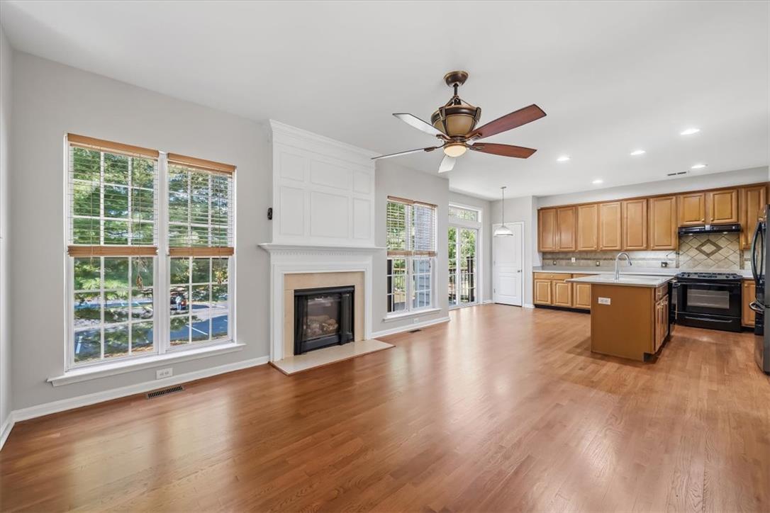 1884 Emerald Drive Property Photo 14