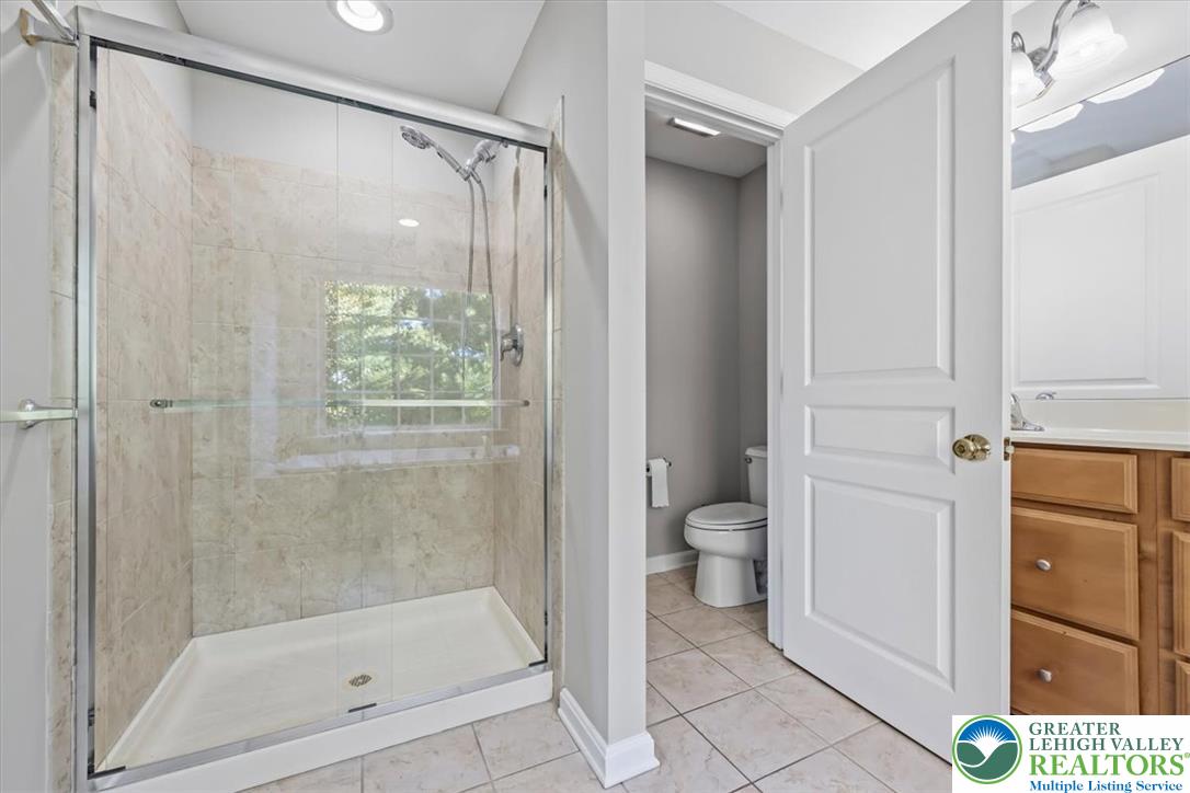 1884 Emerald Drive Property Photo 25