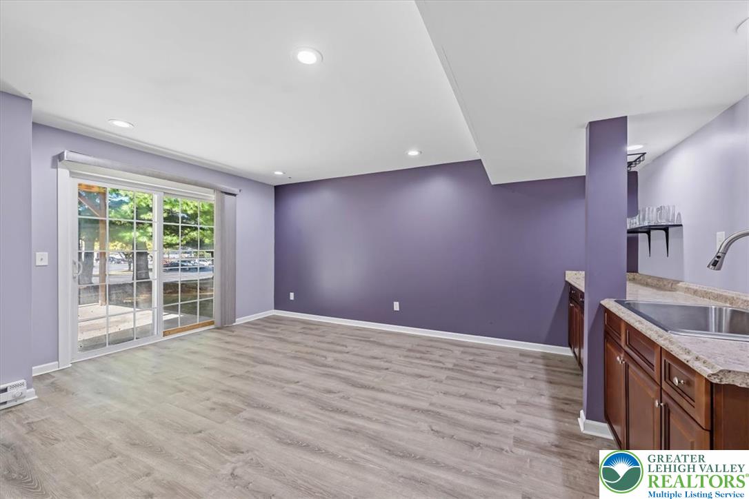 1884 Emerald Drive Property Photo 36
