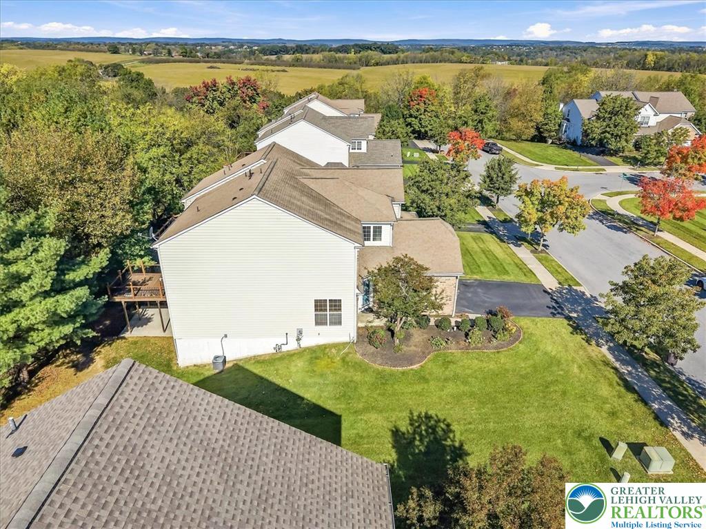 1884 Emerald Drive Property Photo 46