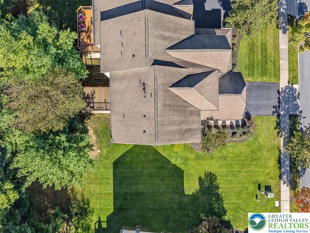 1884 Emerald Drive Property Photo 48