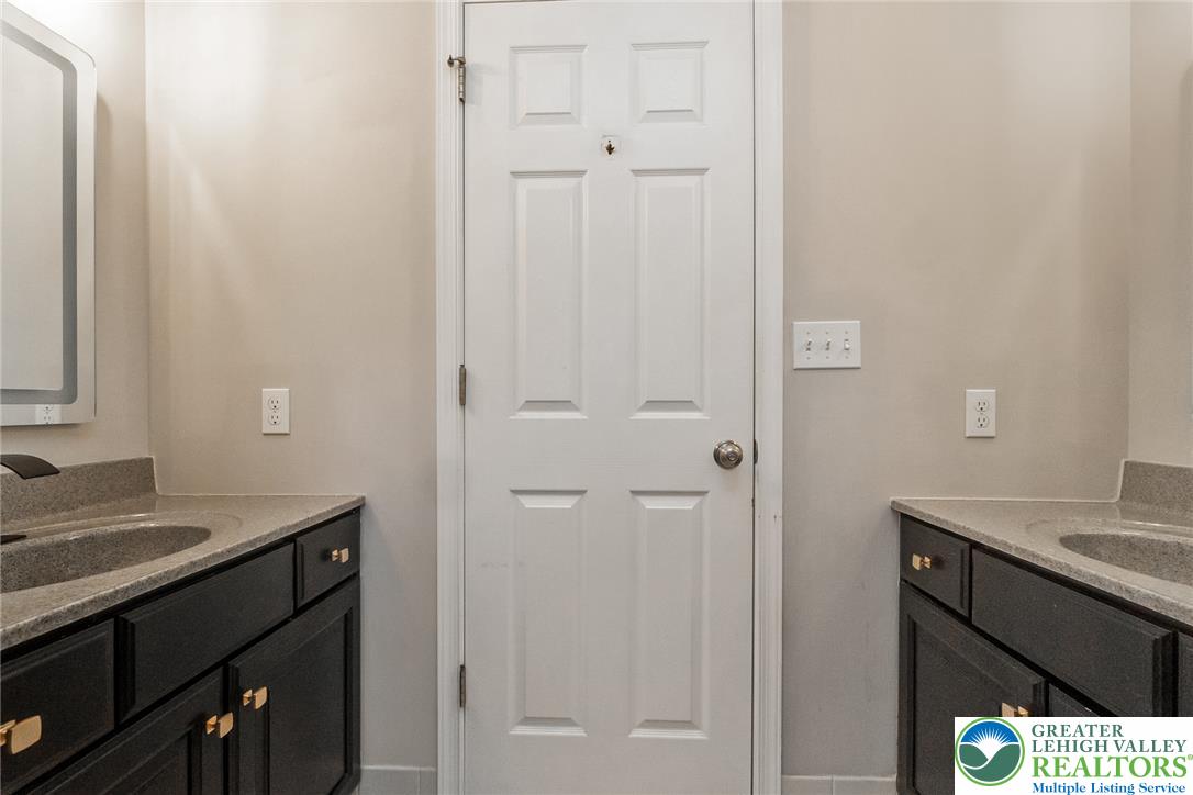 2760 Clark Place Property Photo 60