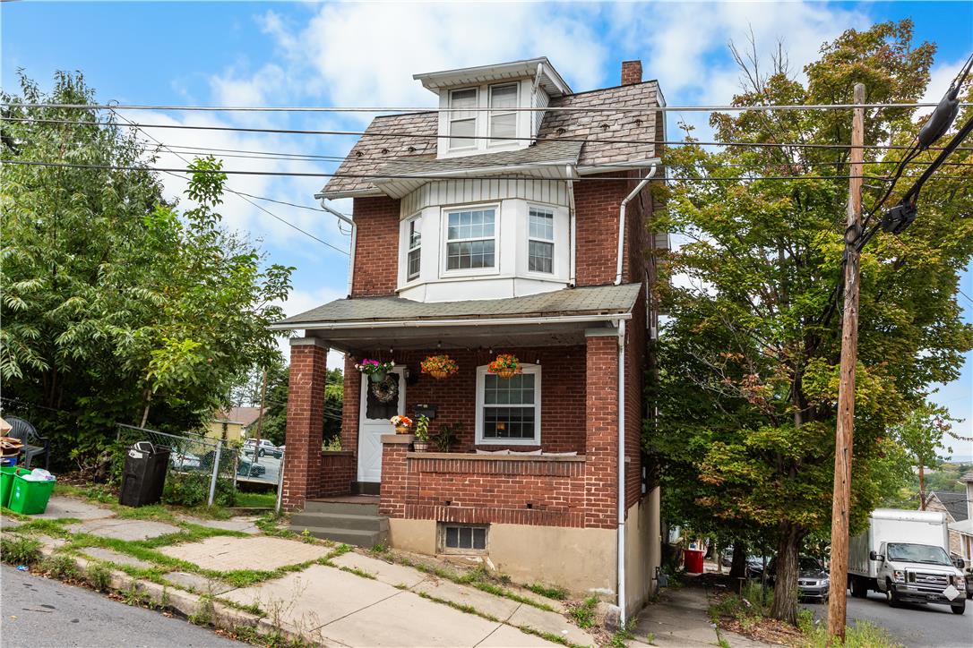 427 Selfridge Street Property Photo 1