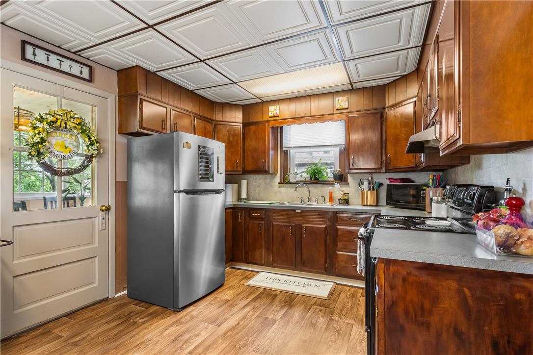 427 Selfridge Street Property Photo 2