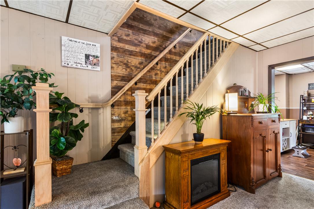 427 Selfridge Street Property Photo 8