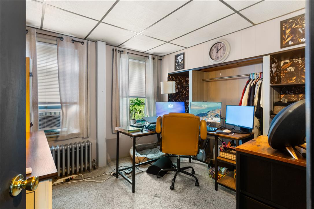 427 Selfridge Street Property Photo 11