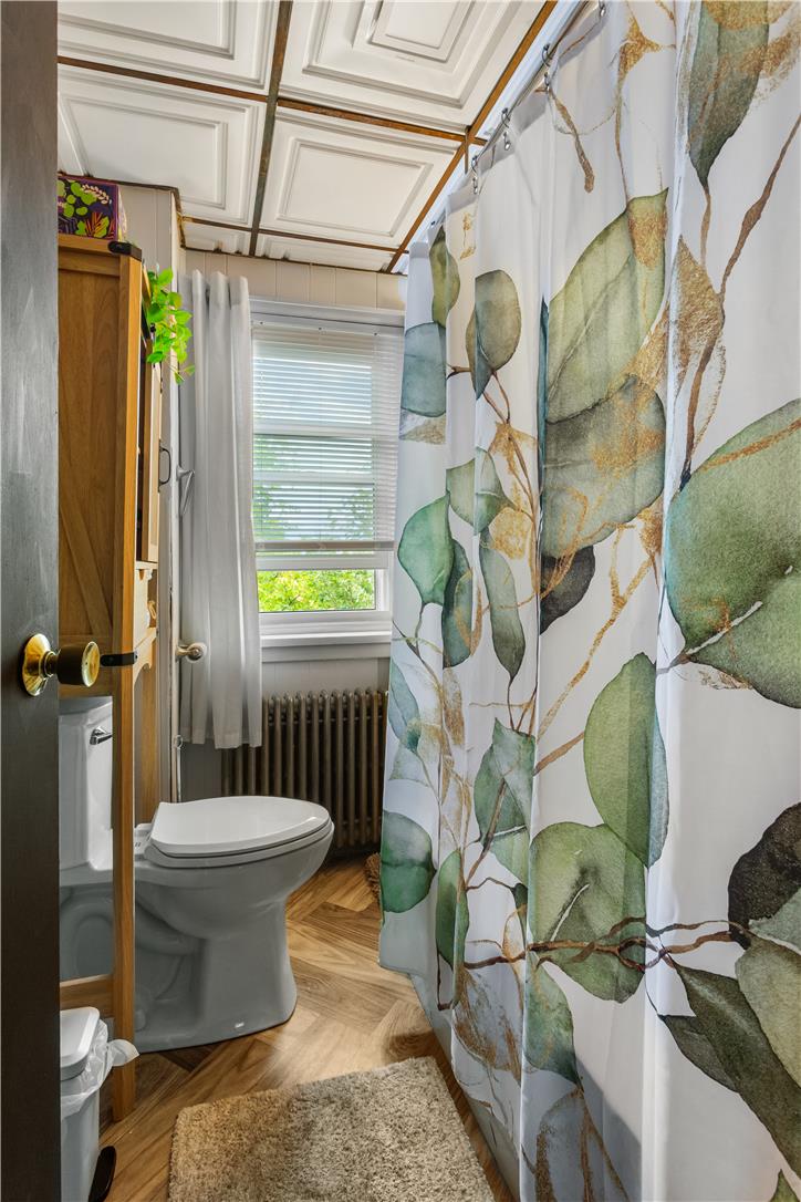 427 Selfridge Street Property Photo 14
