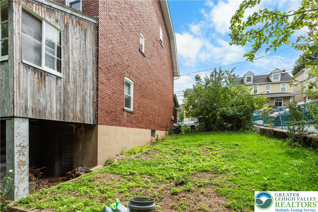 427 Selfridge Street Property Photo 19