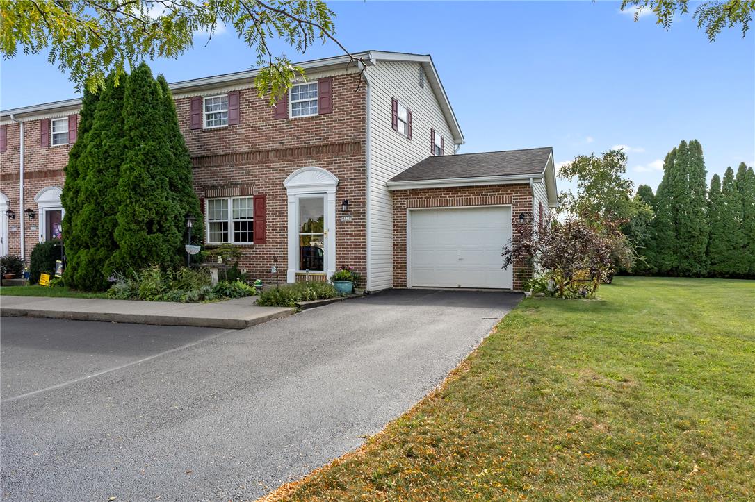 4930 Shawnee Court Property Photo 4