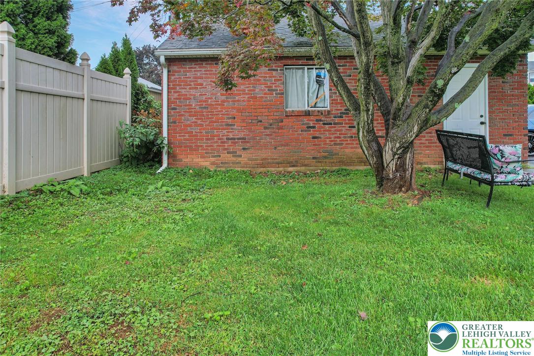 232 Sterling Street Property Photo 16