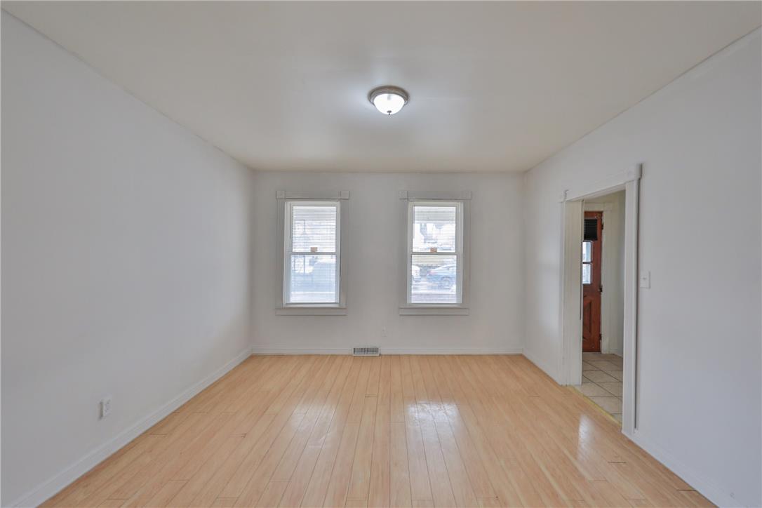 303 West Lincoln Street Property Photo 6