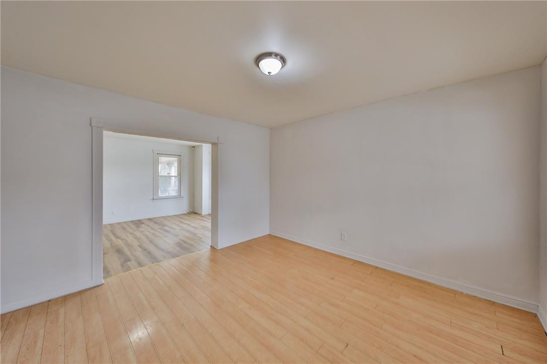 303 West Lincoln Street Property Photo 8