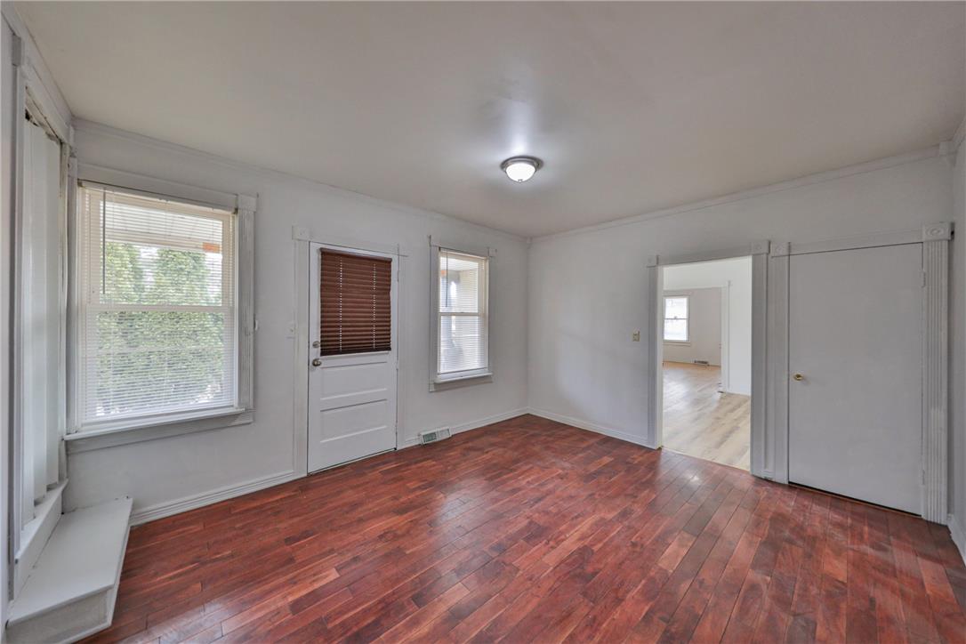 303 West Lincoln Street Property Photo 13