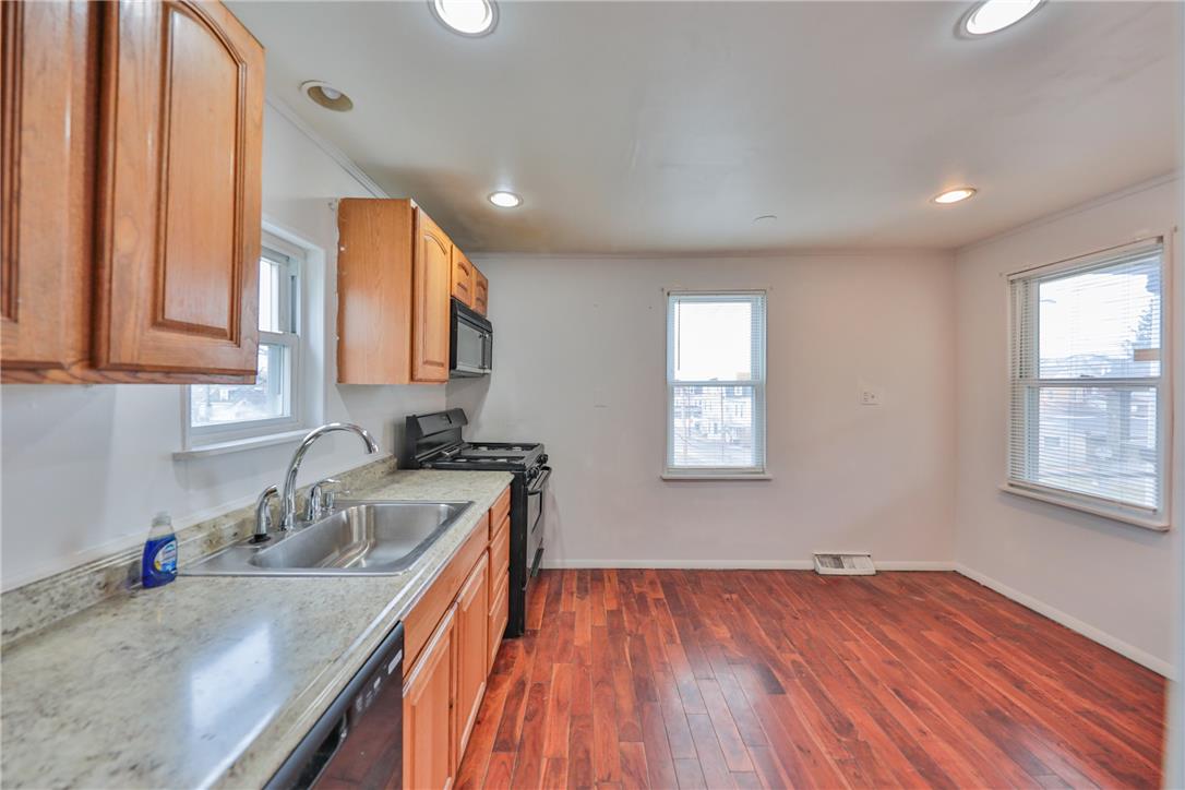 303 West Lincoln Street Property Photo 15