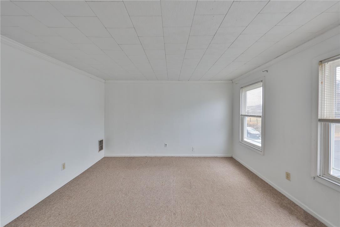 303 West Lincoln Street Property Photo 27
