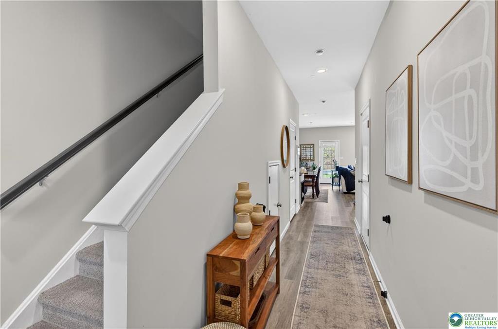 1274 Martin Road Property Photo 4
