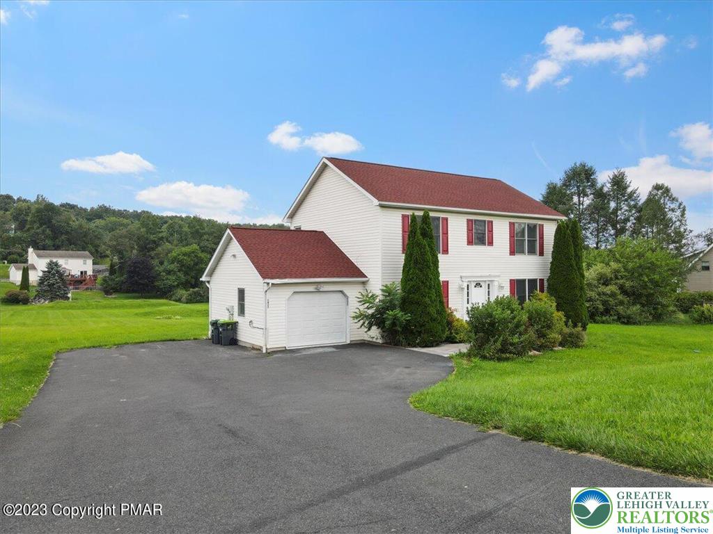 1427 Route 715 Property Photo 4