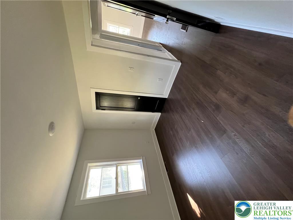 2145 Delaware Drive Property Photo 3
